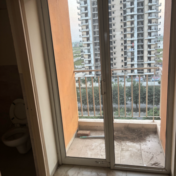 Building Lobby in 2 BHK Builder Floor at Wave Dream Homes, Ram Nagar – for Rent