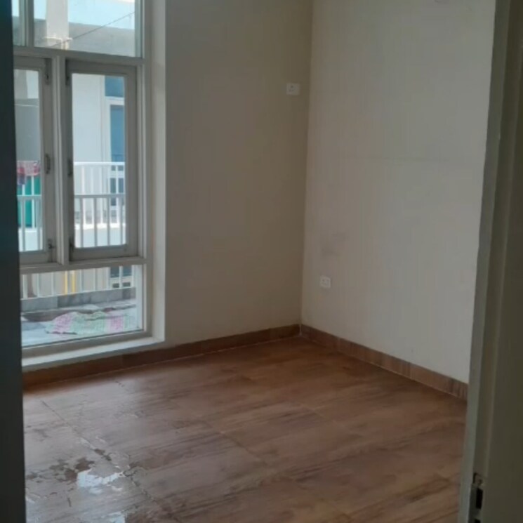 Room, sector 88 3 Bedroom 1045 Sq.Ft. Apartment In Sector 88 Faridabad 9184714