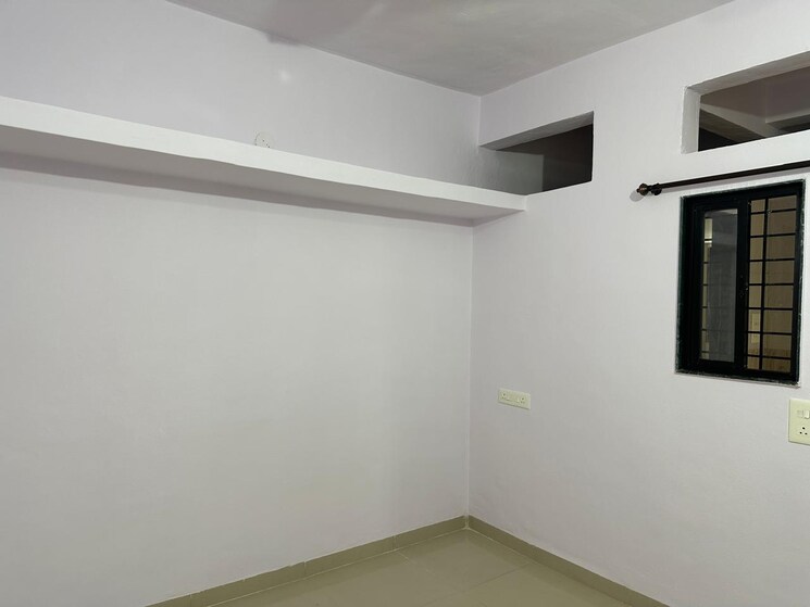 Room, chandan nagar 1 Bedroom 630 Sq.Ft. Apartment In Chandan Nagar Pune 9184734