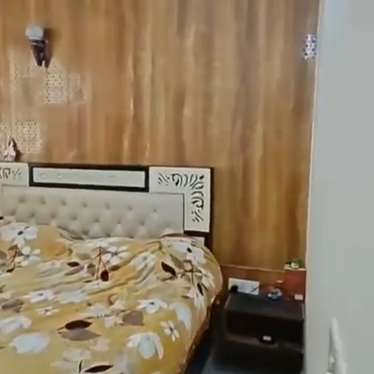 Room, sector 88 3 Bedroom 2250 Sq.Ft. Apartment In Sector 88 Faridabad 9184757