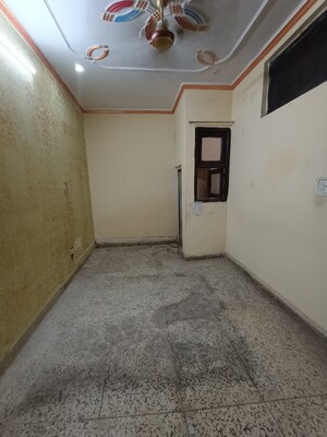 Room in 6 BHK Independent House at Vasundhara Sector 1 – for Sale
