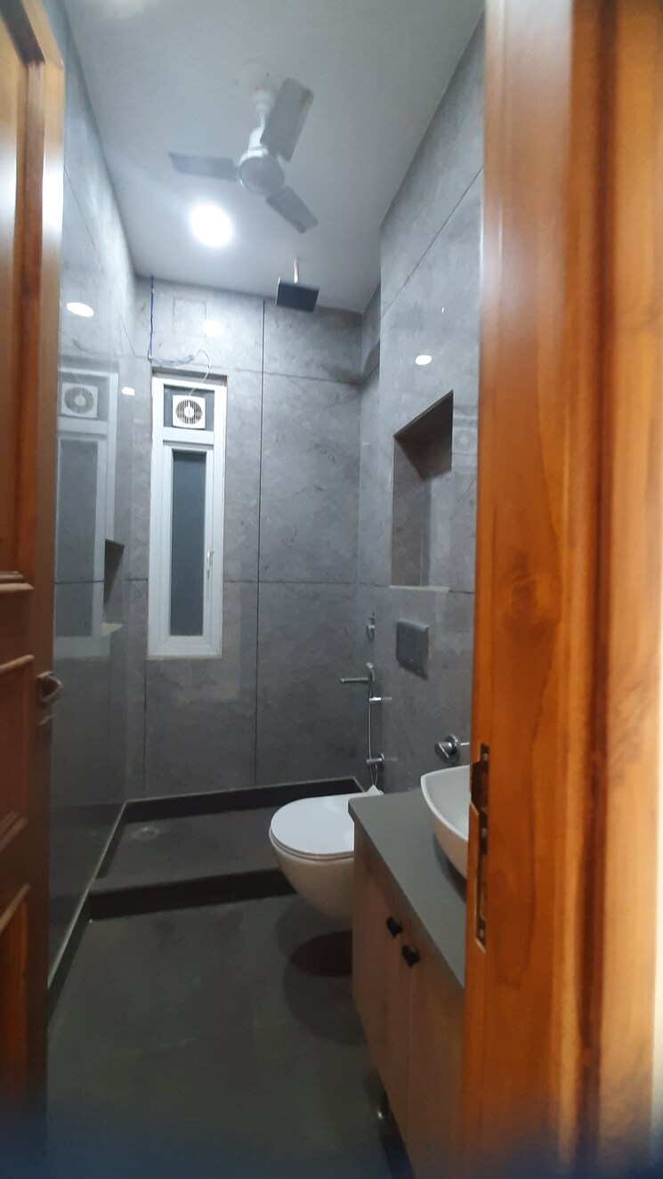 Kitchen, hari nagar 2 Bedroom 100 Sq.Yd. Builder Floor In Hari Nagar Delhi 9184759