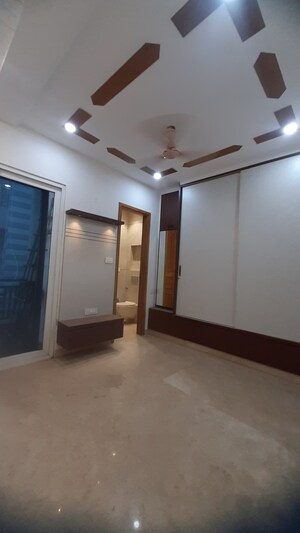 Furnished Amenities in 2 BHK Builder Floor at Hari Nagar – for Sale