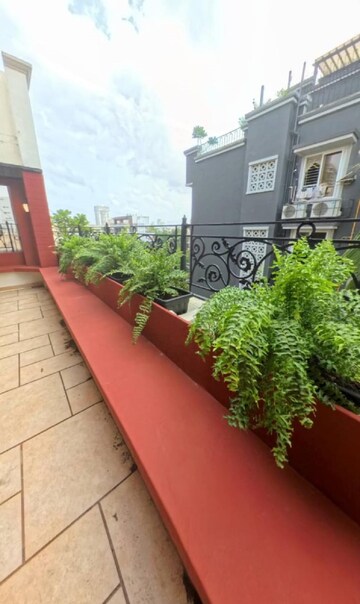  2 BHK Apartment at Bandra West – for Rent