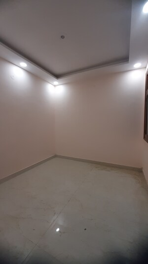 Furnished Amenities in 2 BHK Builder Floor at Hari Nagar – for Sale