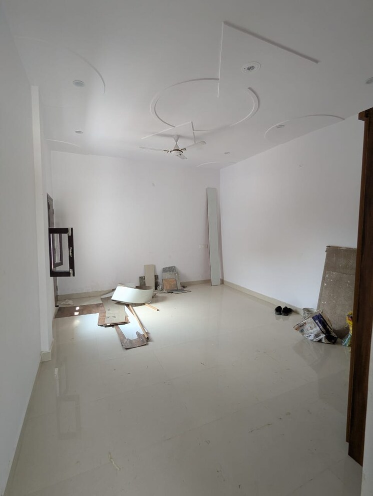 Room, beta ii greater noida 2 Bedroom 1200 Sq.Ft. Villa In Beta Ii Greater Noida Greater Noida 9184777