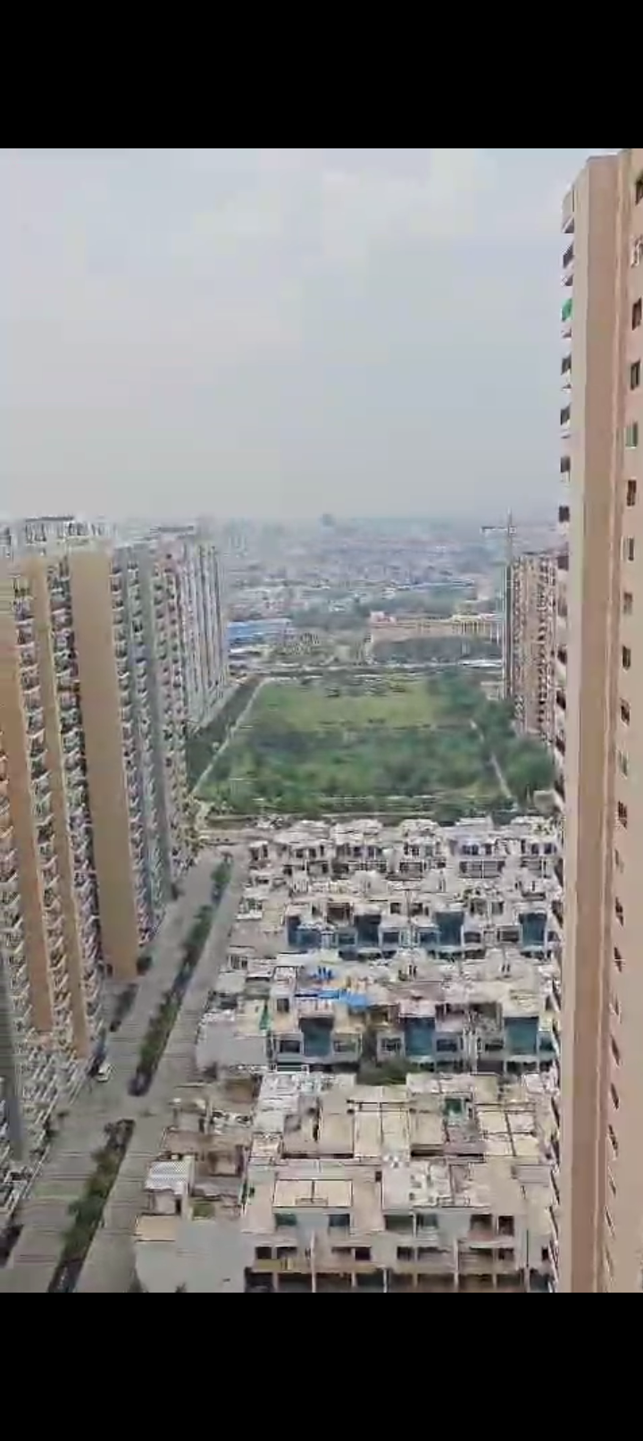 3 BHK + Servant Room Apartment For Sale in SKA Divya Towers