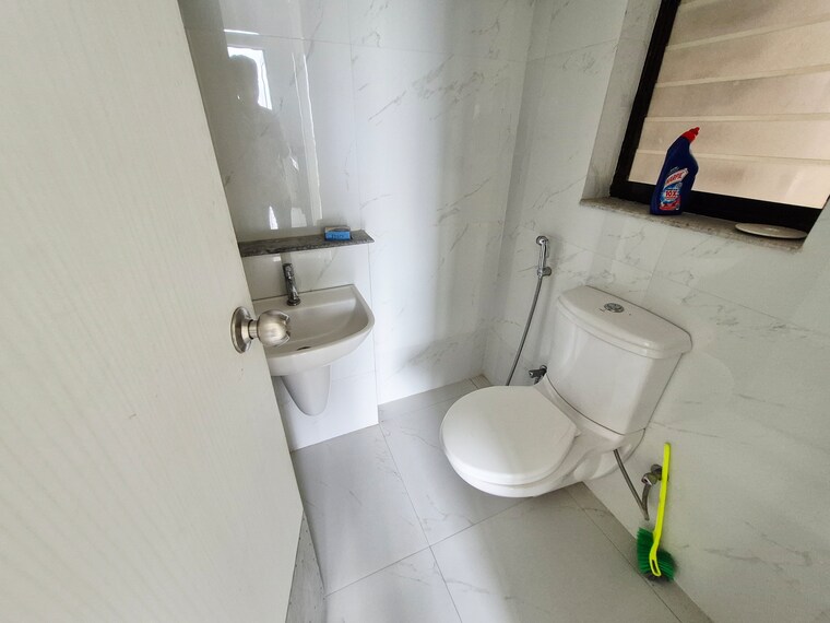Bathroom, runwal-gardens 1.5 Bedroom 505 Sq.Ft. Apartment In Dombivli East Thane 9184796