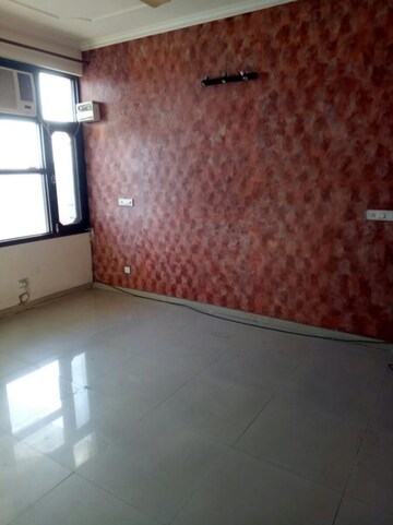 3 BHK Apartment For Rent in Vip Road