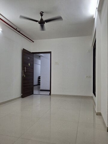 Room in 2 BHK Apartment at Century One, Ghansoli – for Rent