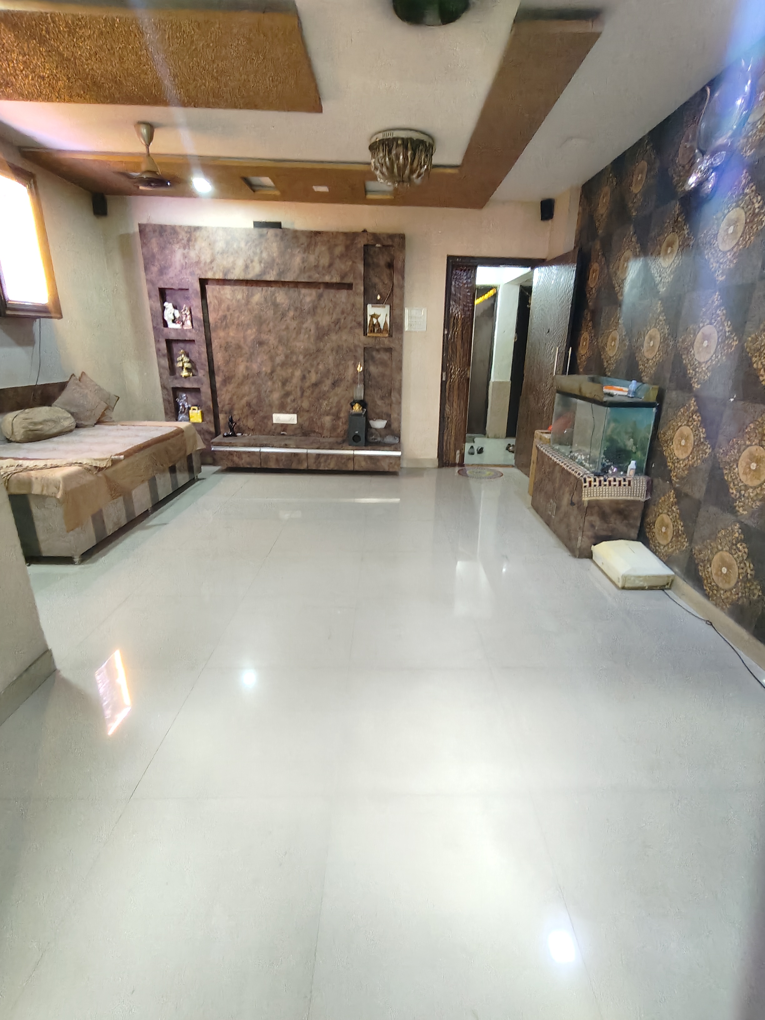 2 BHK 950 Sq.Ft. Apartment in Aashapura Crown City