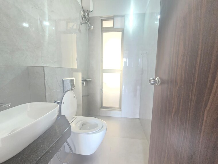 Bathroom, dosti-west-county 1.5 Bedroom 560 Sq.Ft. Apartment In Balkum Pada Thane 9184829
