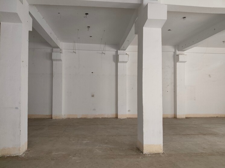 undefined, sector 83 Commercial Warehouse 6000 Sq.Yd. In Sector 83 Noida 9184856