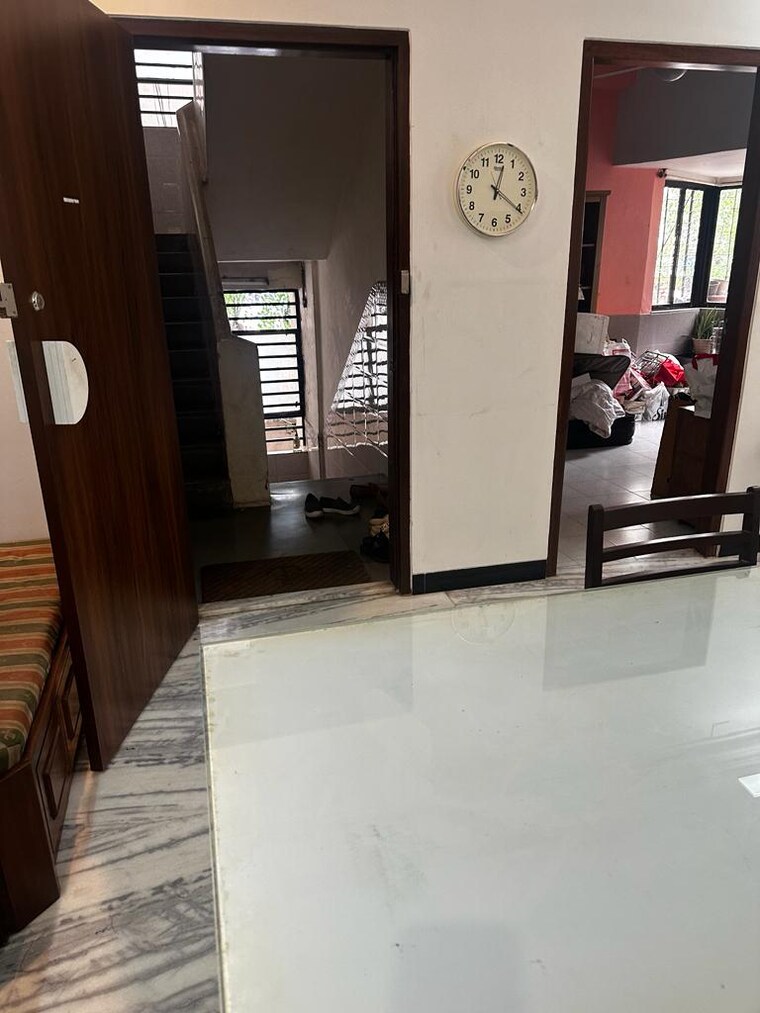 Room, matunga west 2 Bedroom 800 Sq.Ft. Apartment In Matunga West Mumbai 9184853