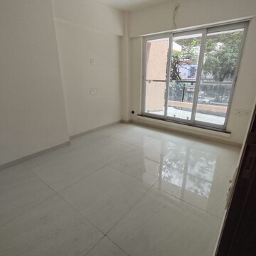 Room in 2 BHK Apartment at Jiten Apartment, Andheri West – for Rent