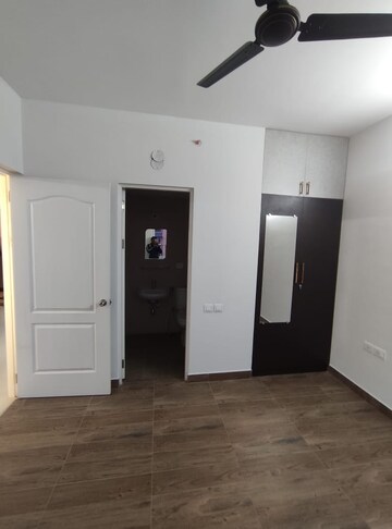 Room in 3 BHK Apartment at Brigade El Dorado, Bagaluru – for Rent