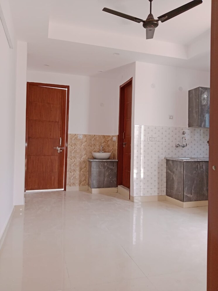 Room, neb sarai 1 Bedroom 450 Sq.Ft. Builder Floor In Neb Sarai Delhi 9184918
