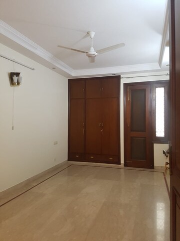 Room in 3 BHK Builder Floor at Boutique Residential Apartments A 3 2, Vasant Vihar – for Rent