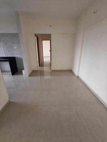 Room in 3 BHK Apartment at Vijayraj Yashwant Niwas, Naupada – for Sale