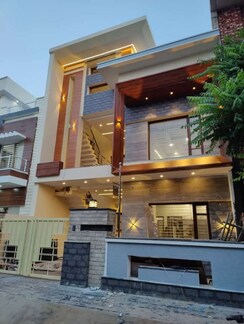 4 BHK + Pooja Room,Servant Room,Study Room,Extra Room Independent House For Sale in New Sunny Enclave
