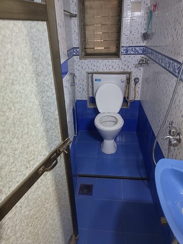 Bathroom in 1 BHK Apartment at El Plaza Apartments, Borivali West – for Rent
