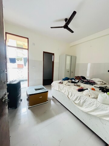 Team Area in 2 BHK Builder Floor at Sector 39 – for Rent