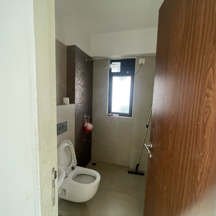 Bathroom, kanakia-hollywood 2 Bedroom 704 Sq.Ft. Apartment In Yari Road Mumbai 9185002