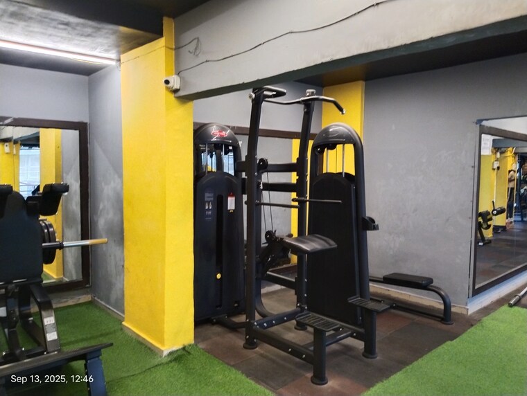 Gym, dew-berry Commercial Showroom 3000 Sq.Ft. In Nalasopara West Palghar 9185008