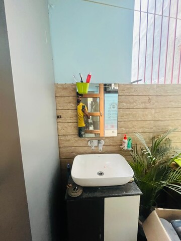 Furnished Amenities in Studio Builder Floor at Sector 46 – for Rent