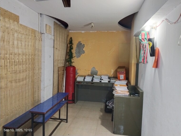 Living Room, dew-berry Commercial Shop 2000 Sq.Ft. In Nalasopara West Palghar 9185028