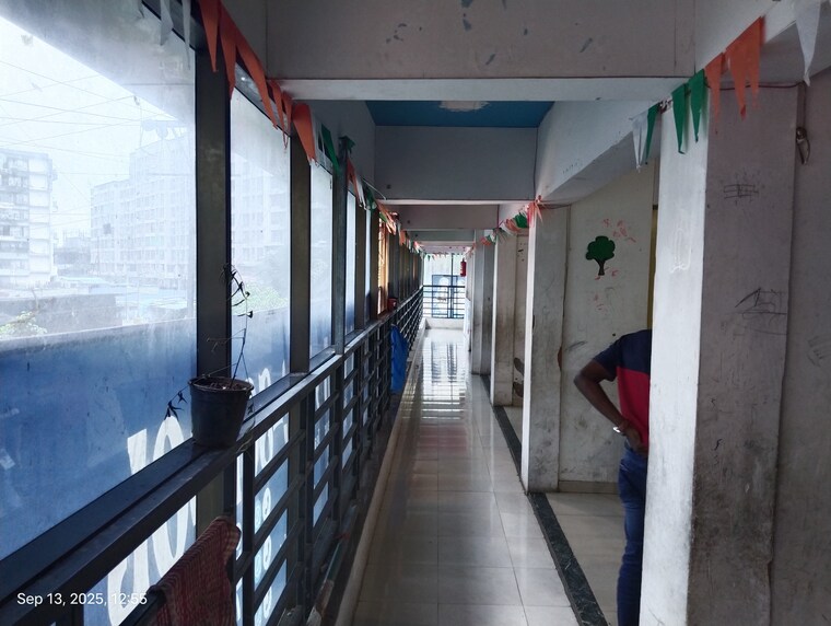 undefined, dew-berry Commercial Shop 2000 Sq.Ft. In Nalasopara West Palghar 9185028