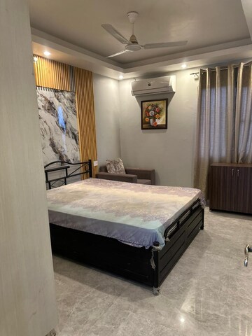 Bedroom in 1 BHK Builder Floor at Sarvapriya Vihar – for Rent