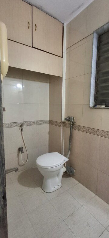 Bathroom in 1 BHK Apartment at Mayuresh Srishti, Bhandup West – for Rent