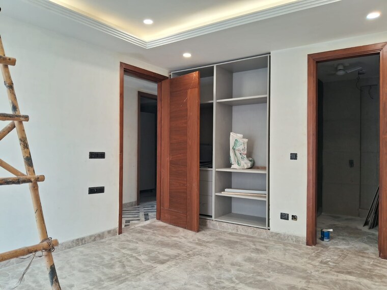 Room, east-of-kailash-block-b-rwa 3 Bedroom 200 Sq.Yd. Builder Floor In East Of Kailash Delhi 9185037