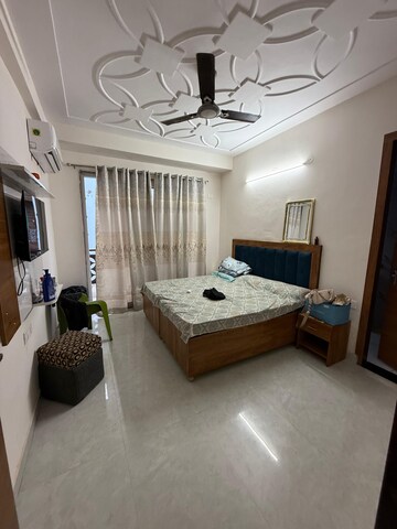 Living Room in 2 BHK Builder Floor at Sector 38 – for Rent
