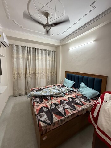 Bedroom in 2 BHK Builder Floor at Sector 38 – for Rent