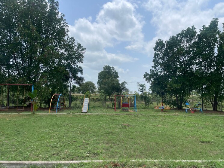 Garden, raigiri  167 Sq.Yd. Plot In Raigiri Hyderabad 9185052