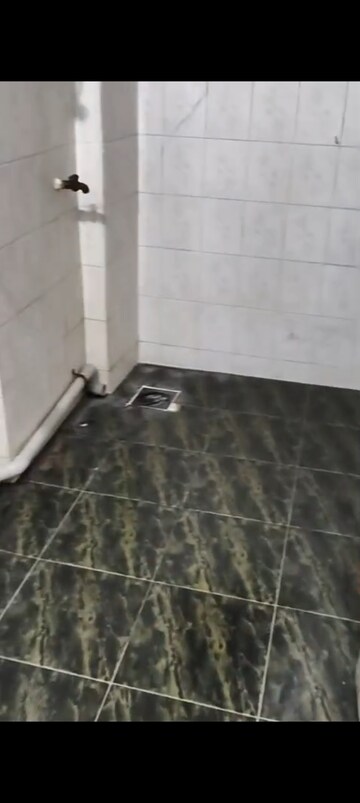 Bathroom in 1 BHK Apartment at Santacruz East – for Rent