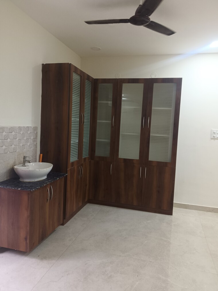 Room, manikonda 3 Bedroom 1800 Sq.Ft. Apartment In Manikonda Hyderabad 9185077