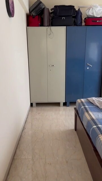 Furnished Amenities in 2 BHK Apartment at Santacruz East – for Rent