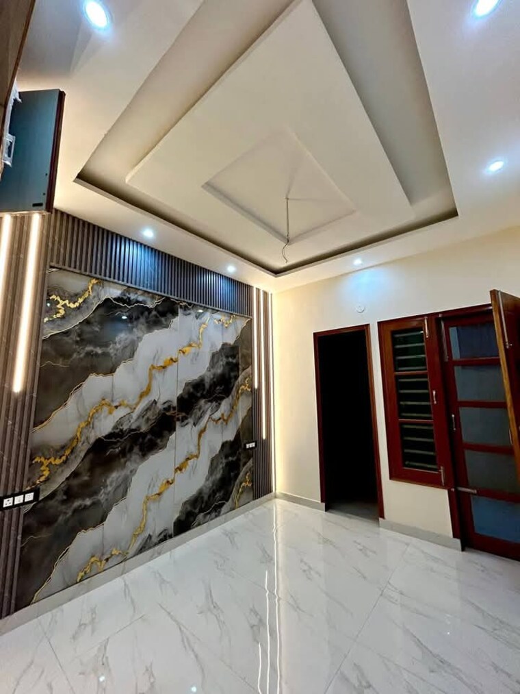 Room, sector 124 3 Bedroom 100 Sq.Yd. Independent House In Sector 124 Mohali 9185104