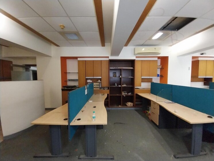 Team Area, maker-tower Commercial Office Space 1000 Sq.Ft. In Cuffe Parade Mumbai 9185097
