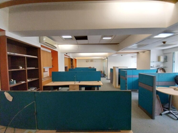 Team Area, maker-tower Commercial Office Space 1000 Sq.Ft. In Cuffe Parade Mumbai 9185097