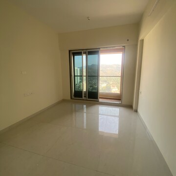 Room in 2 BHK Apartment at Delta Woods, Penkarpada – for Rent