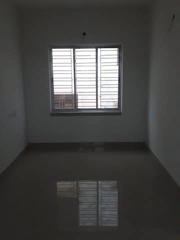 Room in 3 BHK Apartment at New Town Action Area ii – for Rent