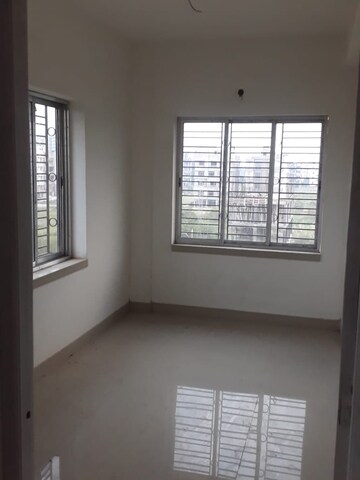 Room in 3 BHK Apartment at New Town Action Area ii – for Rent