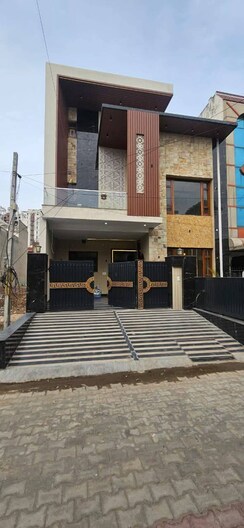 5 BHK + Pooja Room,Servant Room,Study Room,Extra Room Independent House For Sale in New Sunny Enclave