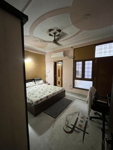 Bedroom in 3 BHK Builder Floor at Vasundhara Sector 12 – for Rent