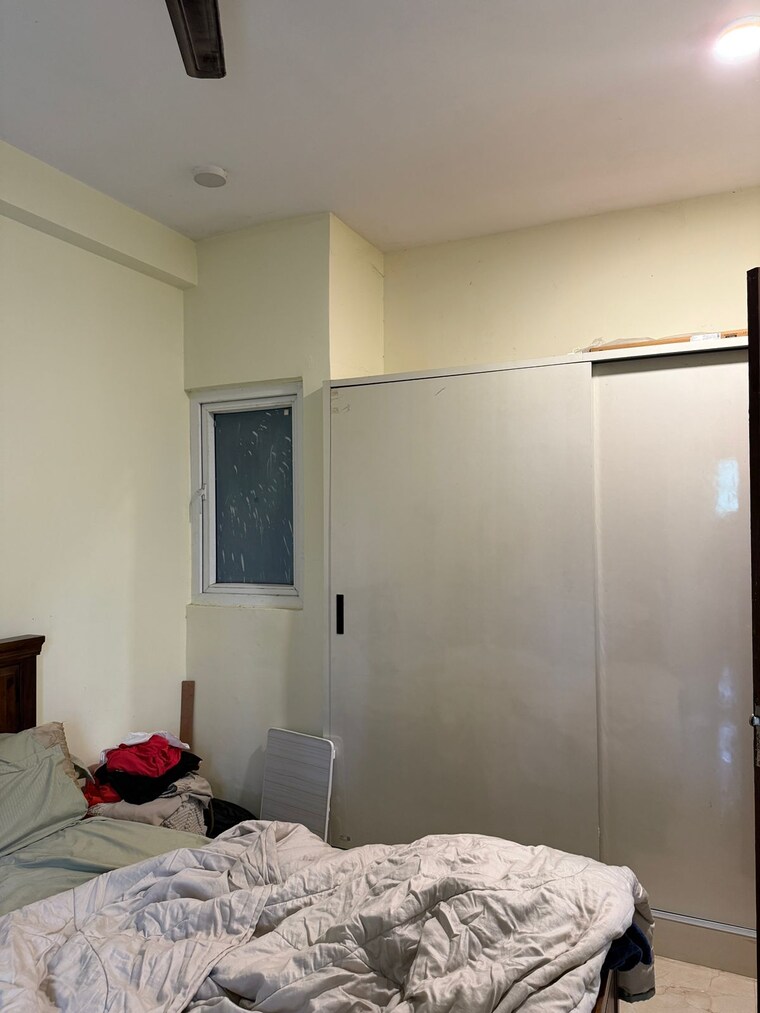 Bedroom, sector 64 3 Bedroom 1800 Sq.Ft. Builder Floor In Sector 64 Gurgaon 9185161