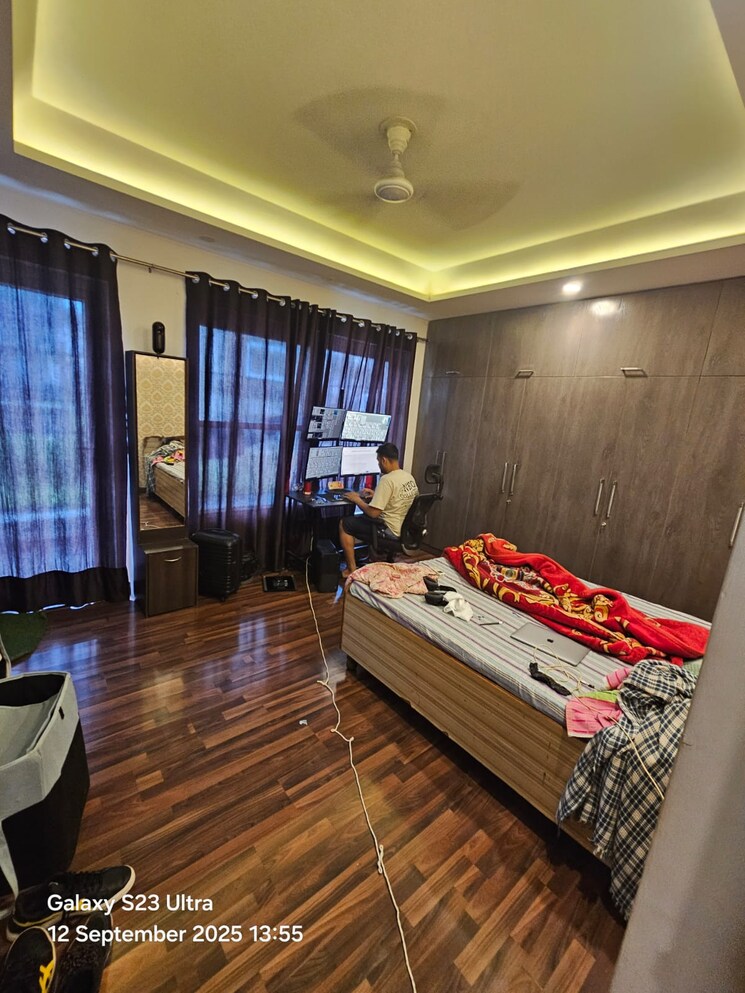 Bedroom, sector 64 3 Bedroom 1800 Sq.Ft. Builder Floor In Sector 64 Gurgaon 9185161